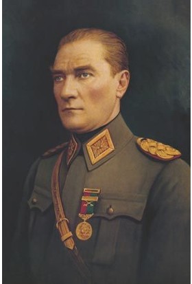 Asilmeydan Madalyalı Askeri Üniformalı Gazi Mustafa Kemal Atatürk Poster Bayrak 100 x 150 cm