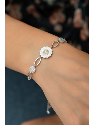 Nereze 925 Ayar Gümüş Asansörlü Papatya Kadın Bileklik