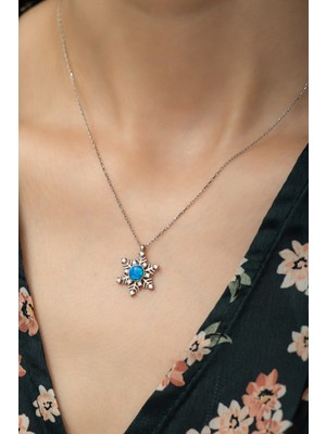 Nereze 925 Ayar Gümüş Opal Taşlı Kartanesi Kadın Kolye