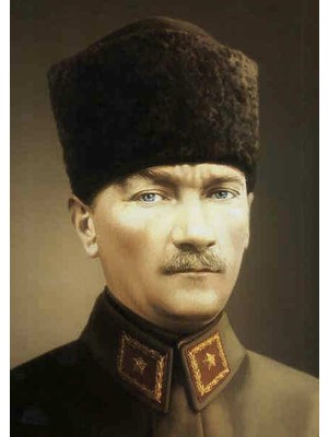 Asilmeydan Kalpaklı Gazi Mustafa Kemal Atatürk Cephe Poster Bayrak 2 x 3 Metre