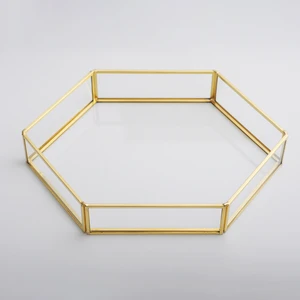 El Crea Designs Gold Pirinç Brass Dekoratif Geometrik Cam Tepsi