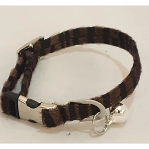 Koyu Kahverengi Renkli Tüylü Zebra Desen Derili Metal Kilit Tokalı Kedi Tasması