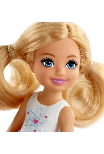 Barbie Seyahatte Chelsea ve Aksesuarları, Köpek Dahil, 3-7 Yaş Arası İçin FWV20