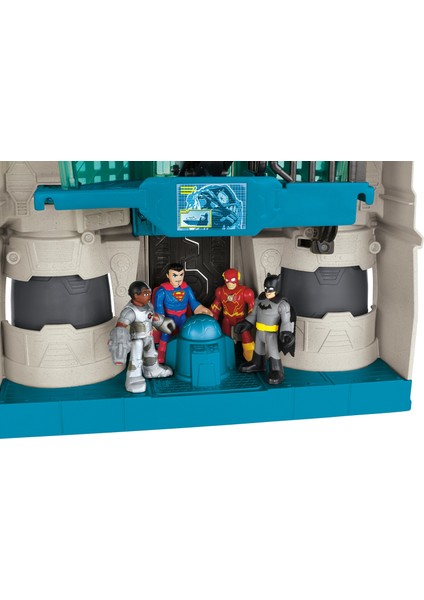 DC Super Friends Adalet Sarayı - Superman ve Batman Dahil CHH94