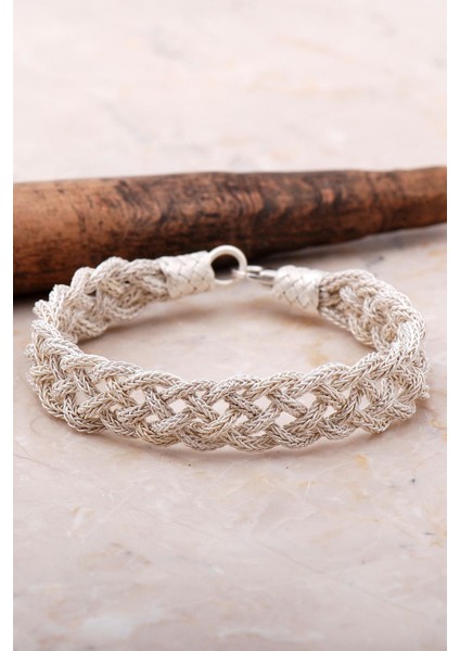 Örgü Elişi Kazaziye Işlemeli Gümüş Bileklik 3421