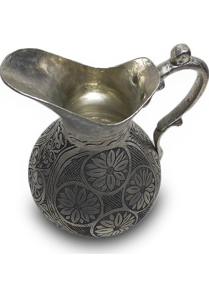 El Yapımı Bakır Sürahi