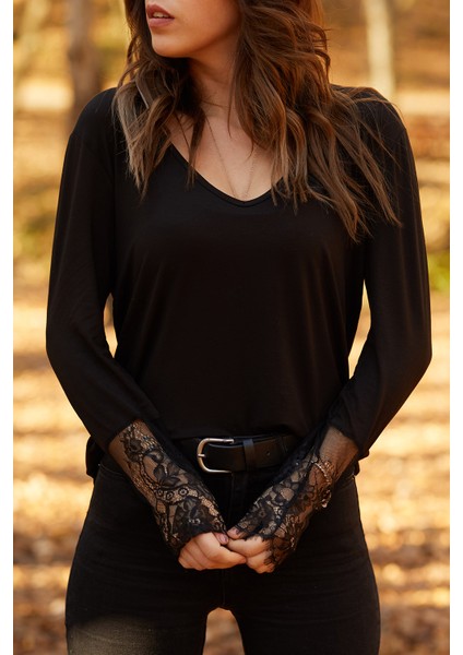 Kolu Dantel Detaylı Bluz 9KXK2-41666-02