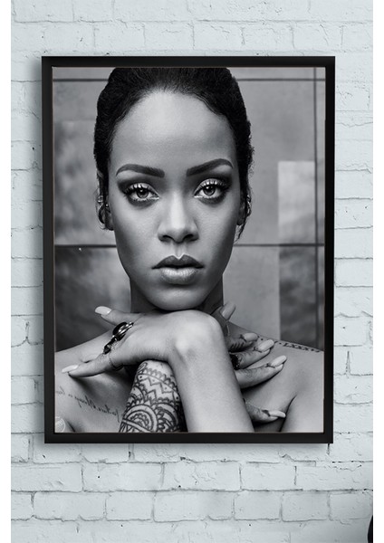 Rihanna Çerçeveli Tablo 3 30 x 40 cm