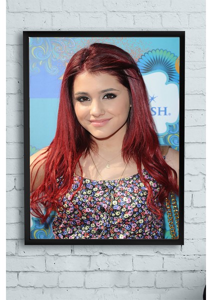 Ariana Grande Çerçeveli Tablo 2 40 x 50 cm