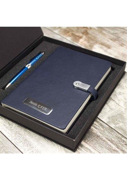 İsme Özel Usb'li Defter ve Lüx Roller Kalem Seti Tasarım Kutulu fırsatları