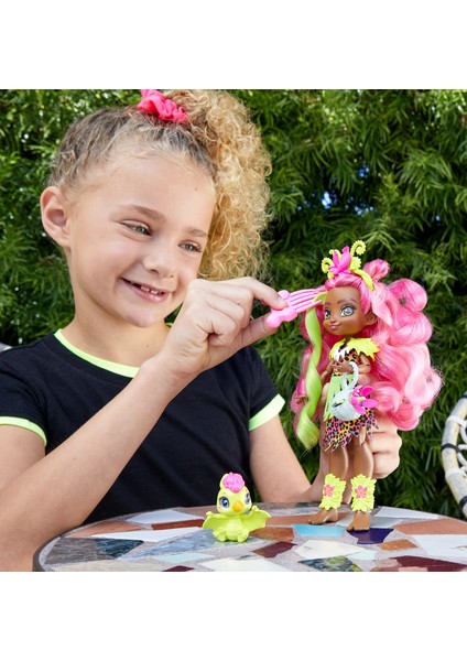 Bebekleri - Tarih Öncesi Çağlarda Yaşayan Ve Eklemleri Bükülebilen Cave Club™ Pembe Saçlı Fernessa Bebek (25 Cm) İle Dinozoru Gnl85 fiyatları