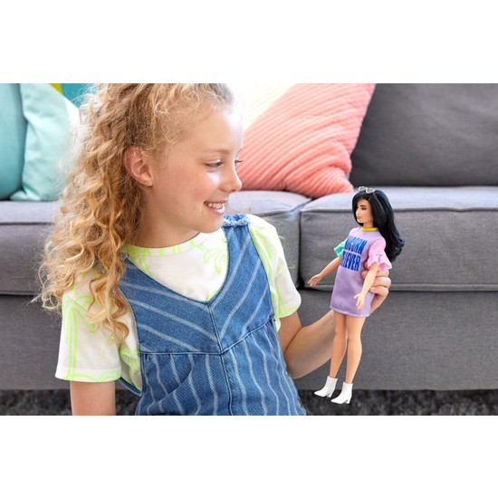 Barbie Fashionistas Bebek ve Aksesuarları Siyah Saçlı , Fiyatı