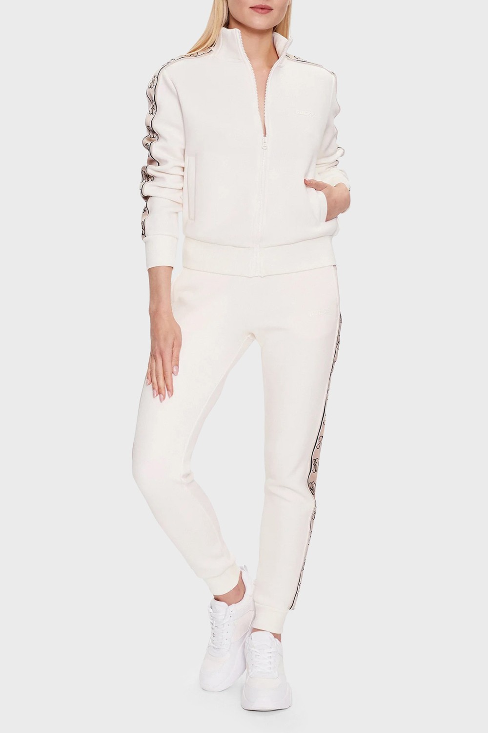Guess Britney Regular Fit Dik Yaka Fermuarlı Sweat Bayan Sweat V2YQ16KB3P2 G6K5 görsel 2