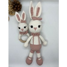 Yıldız Amigurumi Amigurumi Tombul Tavşan Uyku Arkadaşı Seti (Emzik Askısı&dişkaşıyıcı Çıngırak)