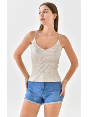 Modkofoni Askılı Sim Detaylı Bej Triko Crop Top