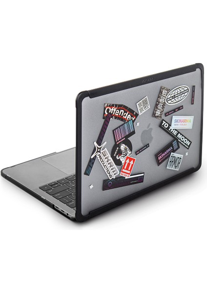 Macbook Pro 14.2 2023 A2779 Uyumlu Kılıf Skinarma Henko Klipsli Kurulum Sticker Çıkartmalı Kapak