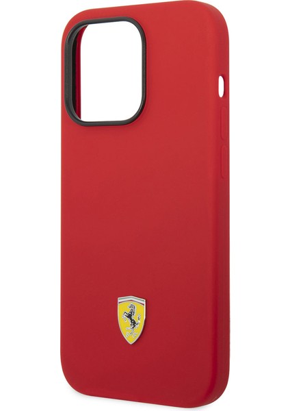 iPhone 14 Pro Max Uyumlu Kılıf Ferrari Magsafe Şarj Özellikli Silikon Metal Logo Dizayn Kapak