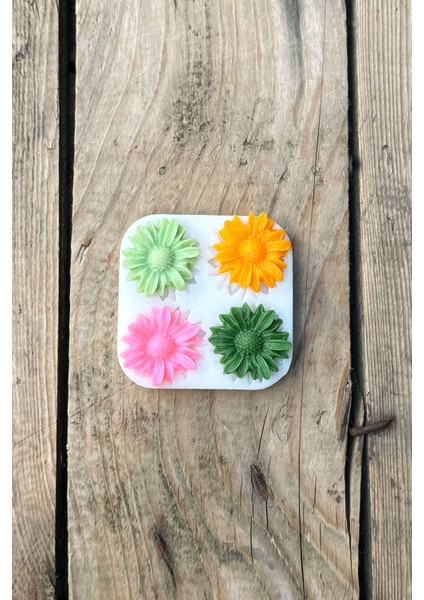 Koyun Gözü Çiçeği Dörtlü Mum Kalıbı ( Silikon )