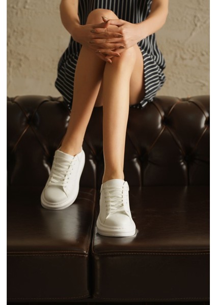 Kadın Bloom Bağcıklı Spor Ayakkabı Beyaz fırsatları