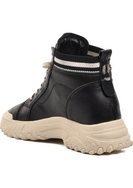 23K310-20 Siyah Bağcıklı Kadın Sneaker Bot fırsatları