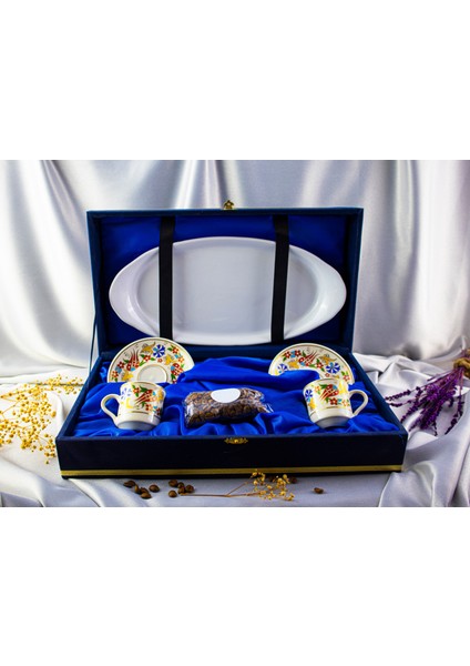 İkili Altın Yaldızlı Tepsili Kadife Kutulu Porselen Fincan Takımı