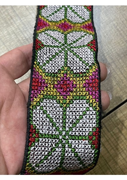 4.5 cm En 1 Metre Kaneeviçe Işleme Şerit Tül Güpür Dekoratif Şerit