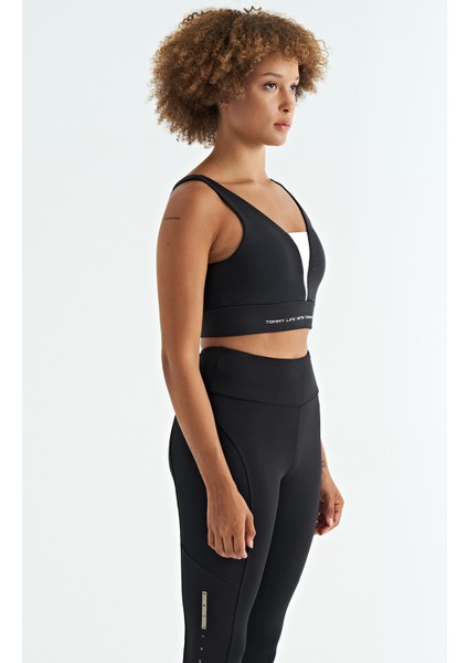 Siyah - Beyaz Yazı Baskılı Renk Bloklu Dar Kalıp Dalgıç Kumaş Kadın Büstiyer - 97271 fırsatları