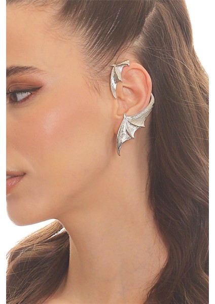 Kadın Gümüş Renk Lak Kaplama Çivili Model Sol Kulak Yarasa Earcuff&kıkırdak Küpe