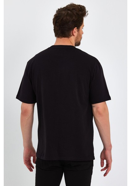 Erkek Siyah Baskılı Basic Oversize Bisiklet Yaka Kısa Kollu T-Shirt indirimleri