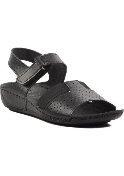 16.047 Siyah Kadın Sandalet