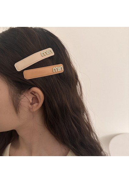 1 Kumaş Alfabe Kare Saç Tokası (Bej) (Yurt Dışından) fiyatları