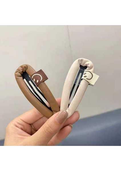 1 Fransız Deri Harfli Basit Saç Tokası (Açık Köri) (Yurt Dışından) modelleri