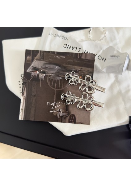 1 Yaz Tatlı Havalı Kız Metal Çiçek Saç Tokası (Altın) (Yurt Dışından) modelleri