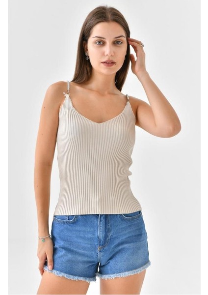 Askılı Sim Detaylı Bej Triko Crop Top