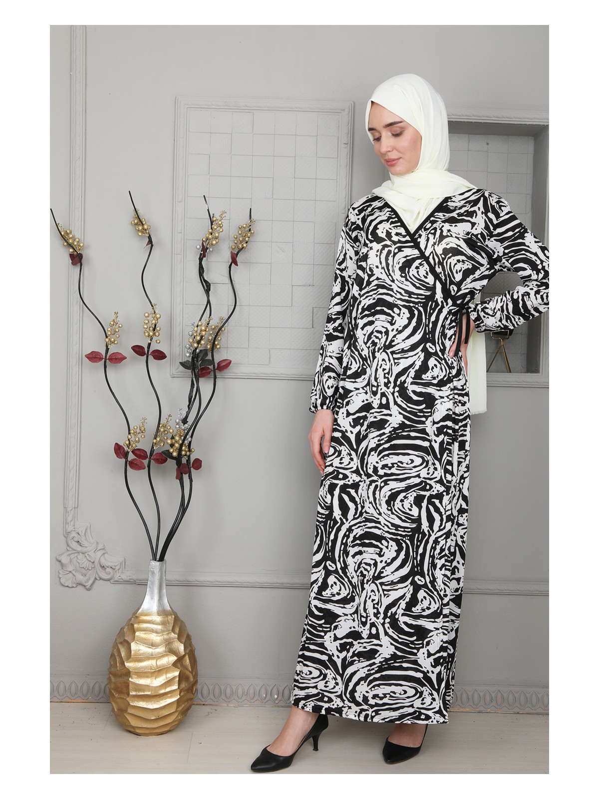 Kutay Puantiye Desenli Kruvaze Namaz Elbisesi | %100 Pamuklu Terletmez Penye Kumaş - Görsel 3