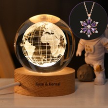 Keyfim Shop Kişiye Özel Dekoratif Işıklı Ahşap Kaideli Dünya Tasarımlı 3D Cam Küre ve Lotus Çiçeği Kolye
