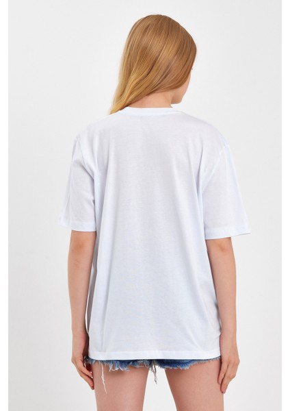 Püsküllü At Kafa Baskılı T-Shirt indirimleri