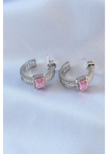 Gümüş Renk Yarım Halka Model Zirkon Taşlı Pirinç Kadın Küpe