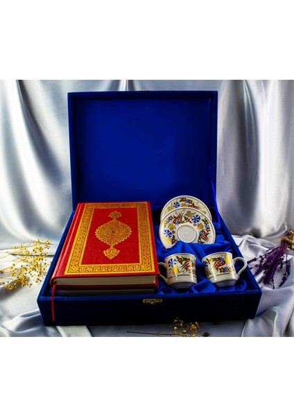 İkili Altın Yaldızlı Kur'an-ı Kerim'li Kadife Kutulu Porselen Fincan Takımı