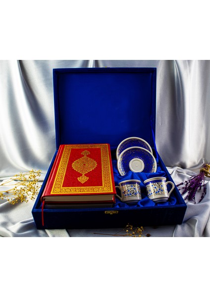 İkili Altın Yaldızlı Kur'an-ı Kerim'li Kadife Kutulu Porselen Fincan Takımı