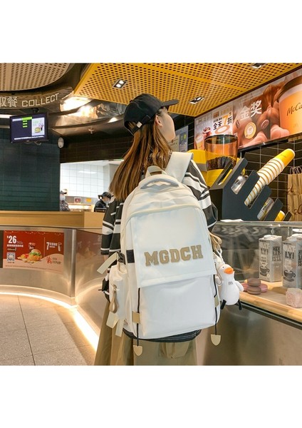 Büyük Kapasiteli Öğrenci Okul Çantası (Yurt Dışından) modelleri