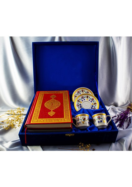 İkili Altın Yaldızlı Kur'an-ı Kerim'li Kadife Kutulu Porselen Fincan Takımı