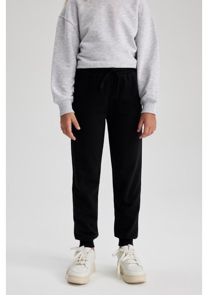 Kız Çocuk Siyah Jogger Standart Fit Okul Eşofman Altı Y1226A623AU