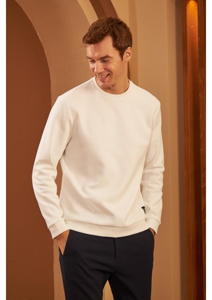 Erkek Comfort Fit Basic Düz Sweatshirt Ekru MARS26 indirimleri