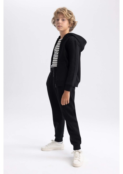 Erkek Çocuk Siyah Kalın Sweatshirt Kumaşı Okul Eşofman Altı W0773A623WN modelleri