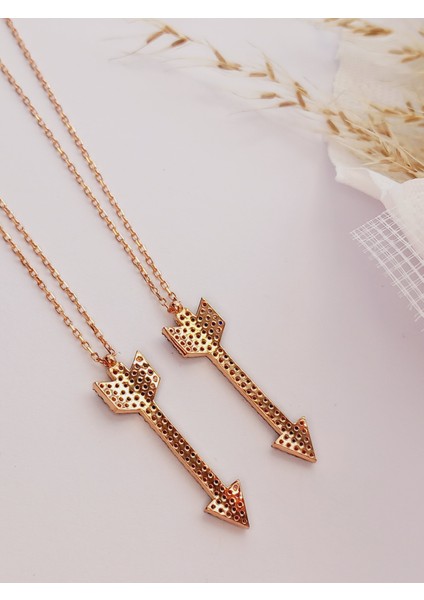 925 Ayar Gümüş Zirkon Taşlı Gold Best Frıend Arkadaşlık Ok Frend Kadın Kolye Yılbaşı Yeni Yıl Hediye fiyatları