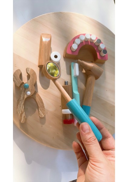 Bilmiş Çocuk Ahşap Dişçi Seti Oyuncağı ( Wooden Dentist Set Toy )