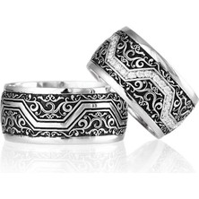 Gümüşcüm Sanat  Modeli Siyah Taşlı Bayan Gümüş Alyans