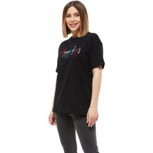 Vestamark Nakışlı T-Shirt