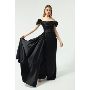Kadın Siyah Kayık Yaka Kuyruklu Uzun Saten Abiye & Mezuniyet Elbisesi
